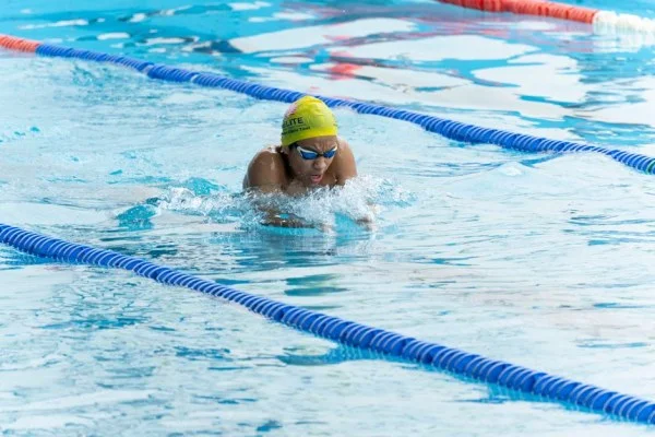 breaststroke swimming technique